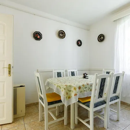 Apartment Bella 01 By Interhome